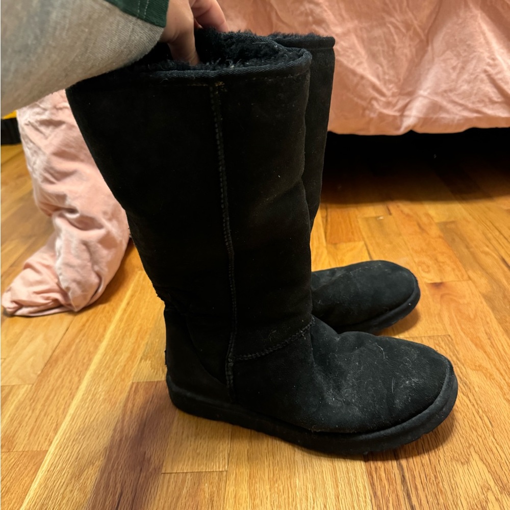 🍄 ugg boots size 8 black Uggs